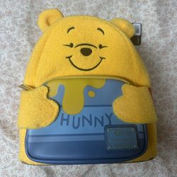 Loungefly Winnie The Pooh Felt backpack 