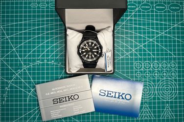 Seiko SRP231k 1st Gen "Baby Tuna” Men’s Diver’s Watch - Mint (Full Set) (ACCEPTING OFFERS - READ)