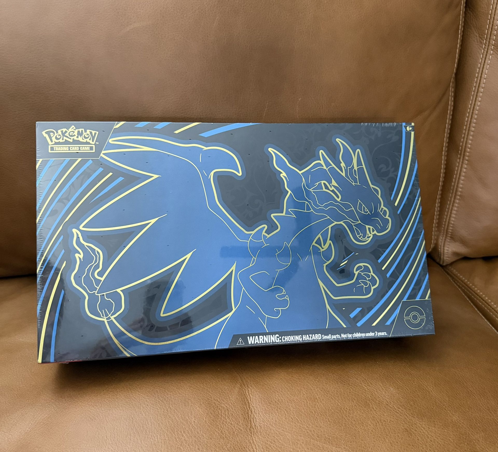Pokemon Mega Charizard Ultra Premium Collection