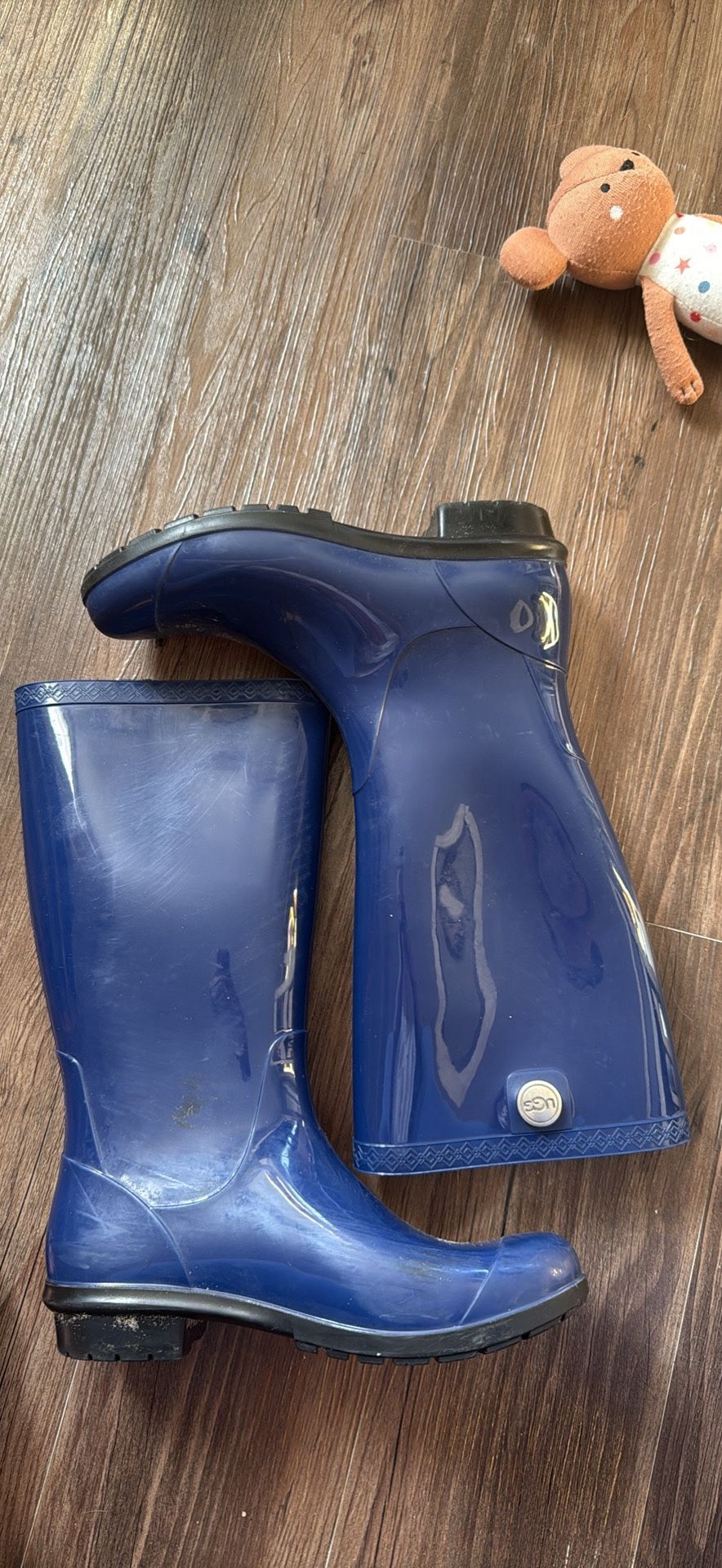Ugg Rain Boots W8-8.5