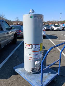 40 Gallon Gas Hot Water Heater 400 Can Install For Additional 