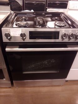 Bosch 30" Slide-In Gss Range W/ 5 Sealed Burners, 5.8 Cu Ft Oven, Self-clean, Sabbath Mode,Rapid Pre-Heat