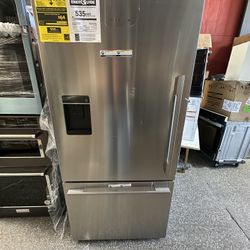 Fisher & Paykel Counter Depth Bottom Freezer Refrigerator 