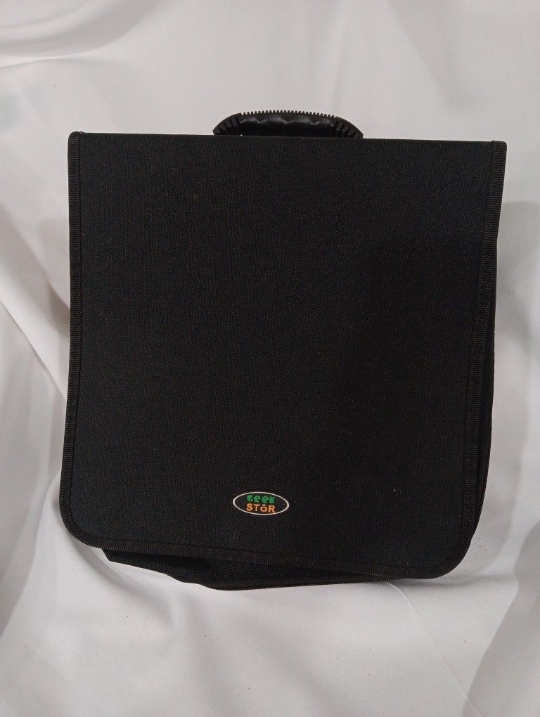 New Portable CD Holder Binder