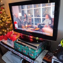 32' Samsung Flat screen HD TV