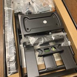 Full Motion TV Mount Wall for 47-90 Inch TVs