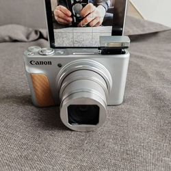 Canon PowerShot SX740 HS Silver