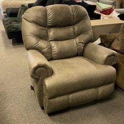New Wide Recliner Grey Was $799 Now $650 Can Deliver Can Do Multiples New Ashley Zero Gravity Manual Lever 