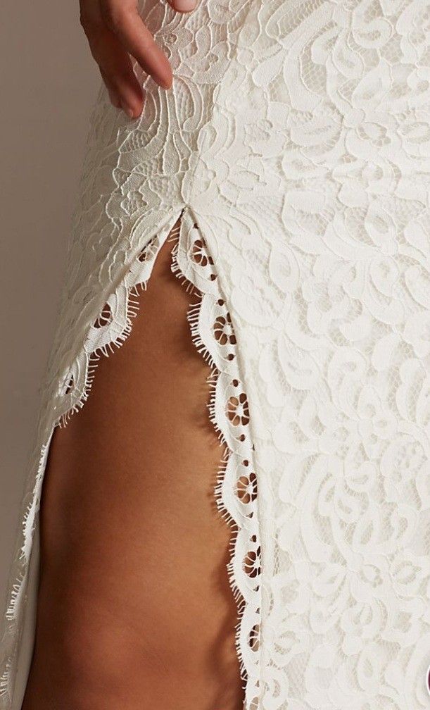 Wedding Dress *NEVER USED*