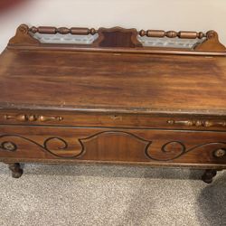 Hope chest 