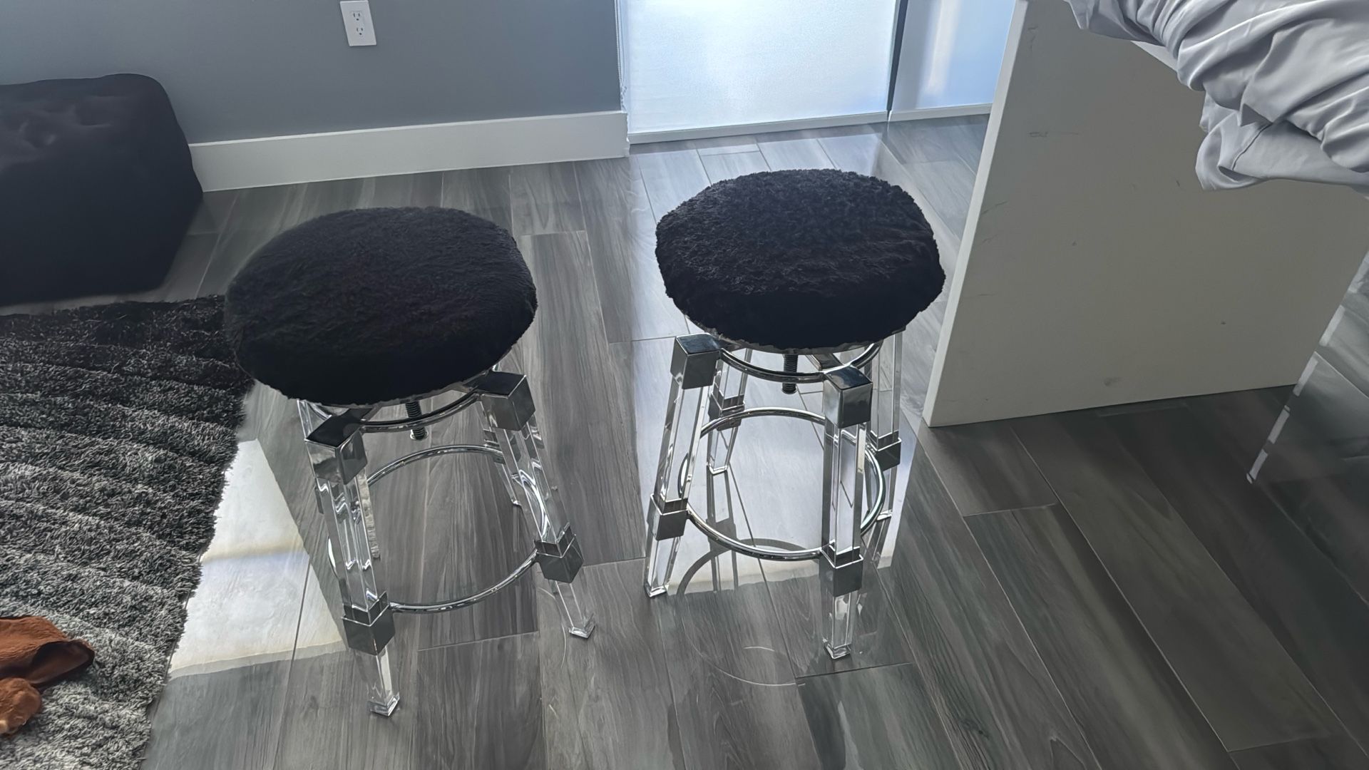 El Dorado Swivel Stools X2