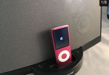 Bose Sound Dock digital musi system series 1 eith apple nano 4 gen