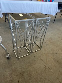 Modern Silver Mirrored Accent Tables – Set of 2 | Geometric Metal Frame