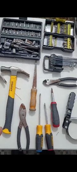 Mixed lot of tools, some brand new never used