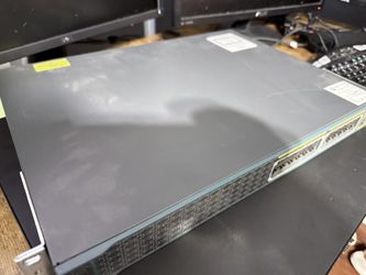 Cisco WS-C2960+ 24PC-S Switch - Reliable and Ready to Go!