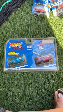 HOT WHEELS 