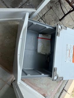Laundry draw under the washer or the dryer
