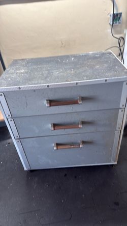 Garage storage cabinet 31W 19.5D 34H