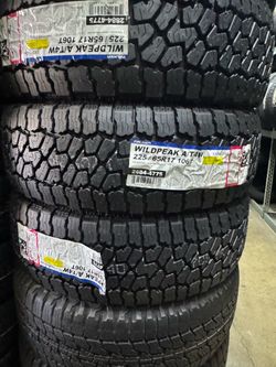 225/65R17 FALKEN WILDPEAK A/T4W