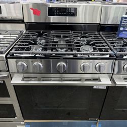 New Open Box LG 30 in., 6.3 cu. ft. Smart ProBake Convection 5-Burner Gas Single Oven Range w/ Air Fry and Easy Clean in Stainless Steel