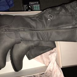 Size 7 Boots From Just Fab Bran New Inbox 20 Bucks