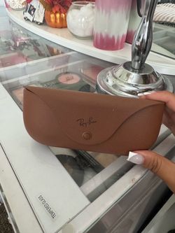 Meta glasses