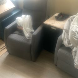 Recliners 2 Of Them