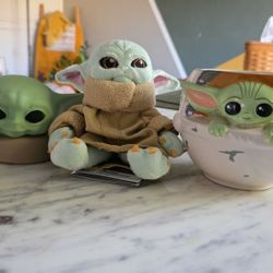 Grogu Shoulder Buddy, Night Light and Mug