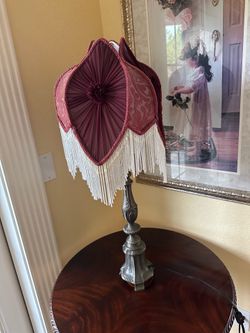 Victorian style lamp