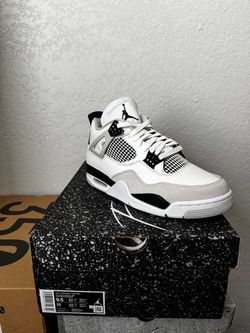 Jordan 1 • Jordan 4 • YEEZY