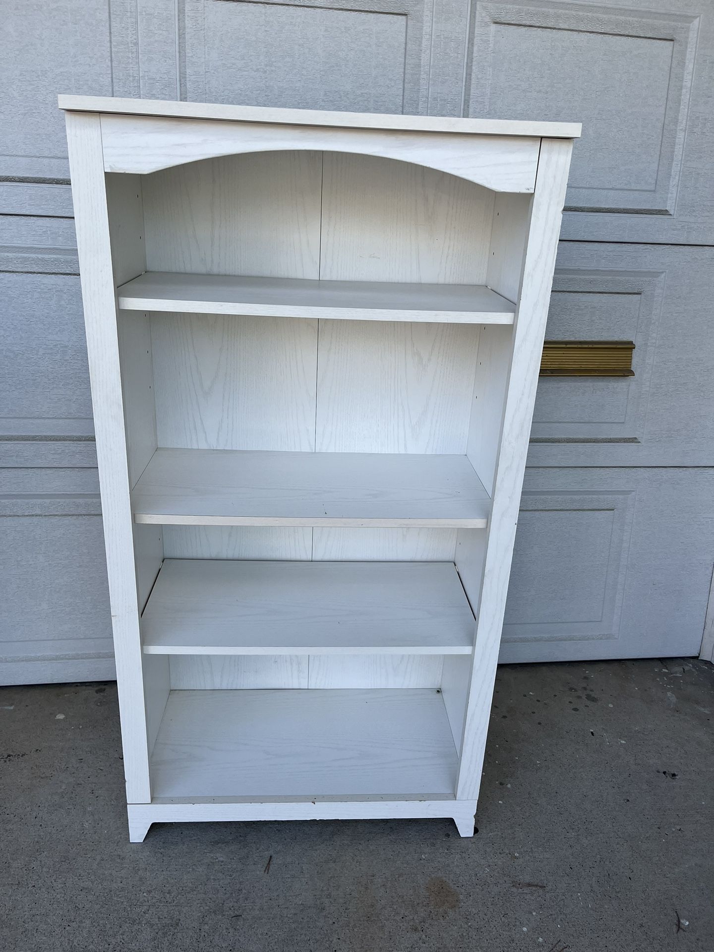 Super Cute White Wood Bookcase