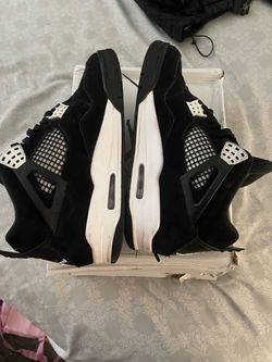 Jordan 4 white thunders size:10