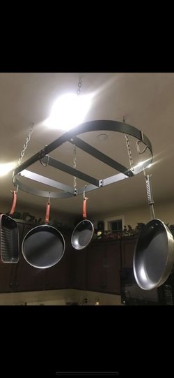 Ceiling pot hanger
