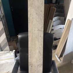 Wood-look Porcelain Tile 12×48 — 320 sq ft — $2.25/sq ft