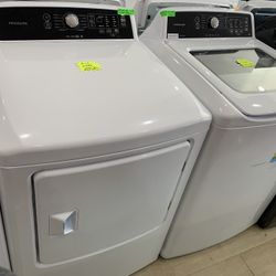 Frigidaire  Dryer/washer Set