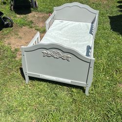Toddler Bed With Mattress 