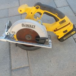 Dewalt Saw