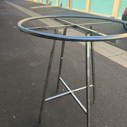 Circular clothing rack