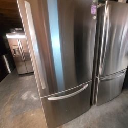 Refrigerator Lg