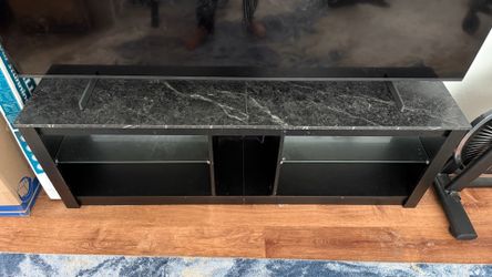 (Free) TV Table