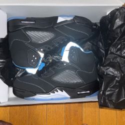 Jordan retro 4