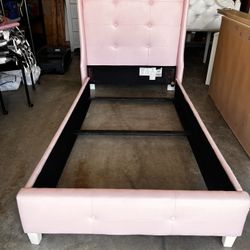 Kids Twin Size bed