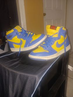 Jordan 1 High OG Reverse Laney - Women’s Size 7.5