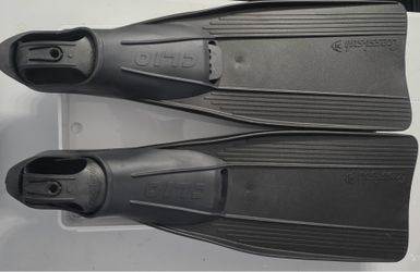 Cressi Clio Fins black men’s size 8.5/9.5