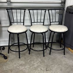 3 Bar Stools