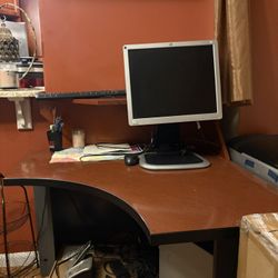 Small Corner Desk