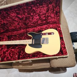 2017 Fender American Vintage Re- Issue '52 Telecaster 