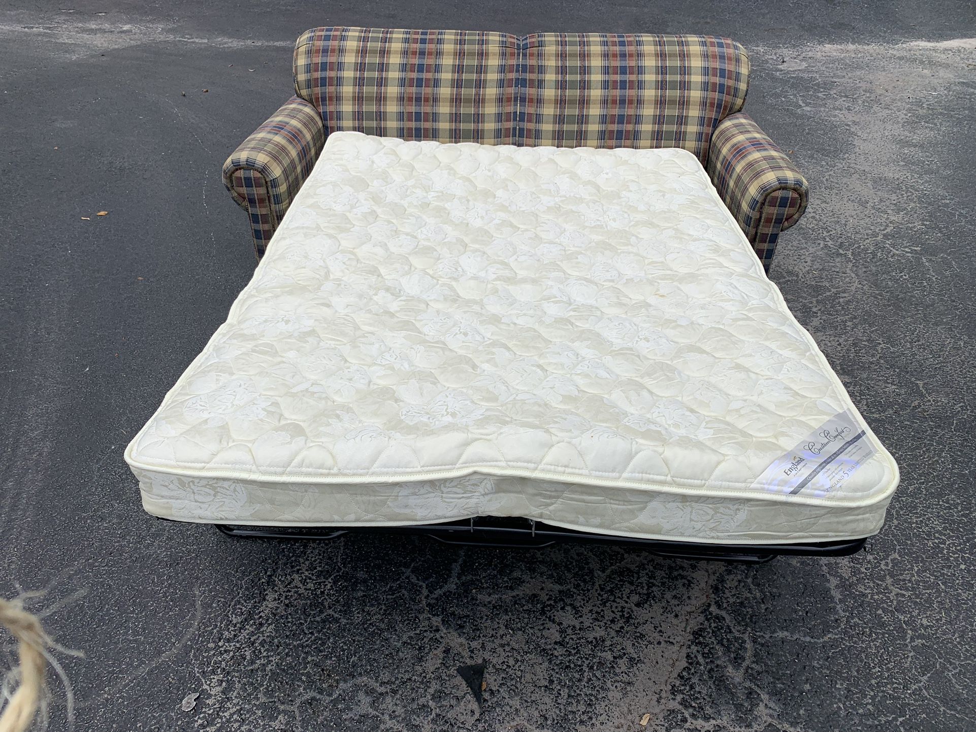 Comfy Nice Pull Out Bed 🔥🔥