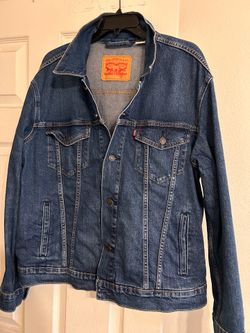 Levis trucker jacket large