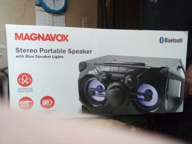 MAGNAVOX Bluetooth Stereo Portable Speaker